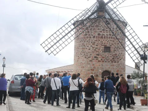 Molino de viento del Santo Cristo · Baños de la Encina (2)