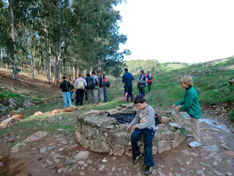 Ruta a pie en el Geosendero de la Pizarrilla (3)